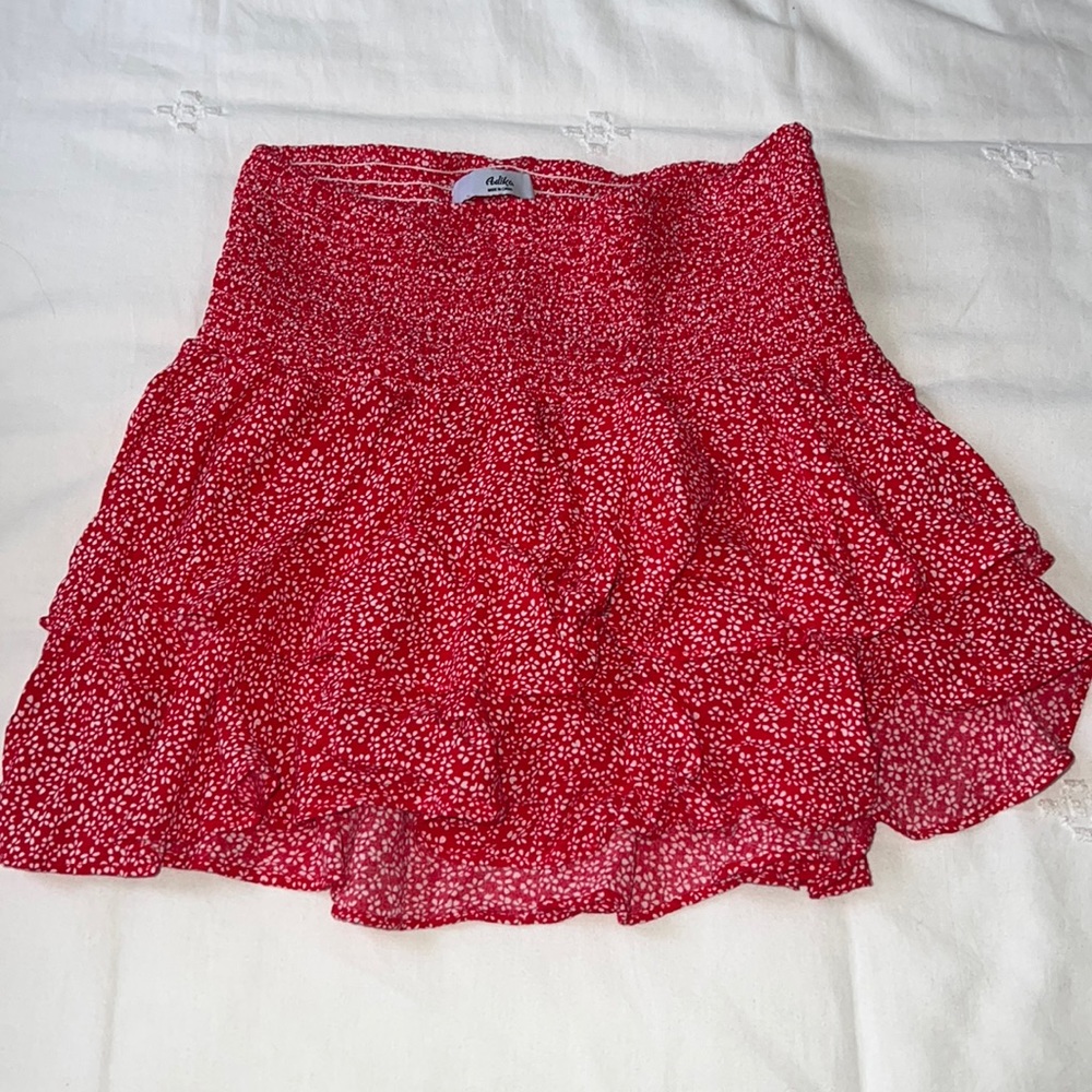 Red and white floral ruched high waist skirt